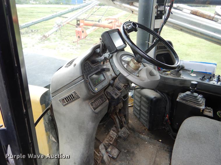 image for item DE1281 2001 Ag-Chem TerraGator 8104 applicator