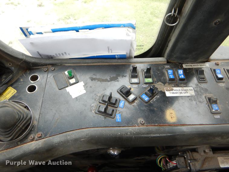 image for item DE1281 2001 Ag-Chem TerraGator 8104 applicator