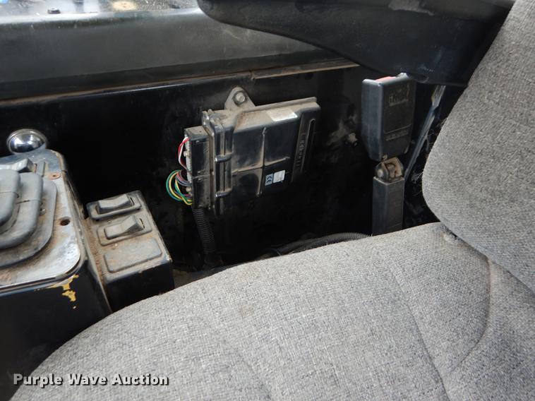 image for item DE1281 2001 Ag-Chem TerraGator 8104 applicator