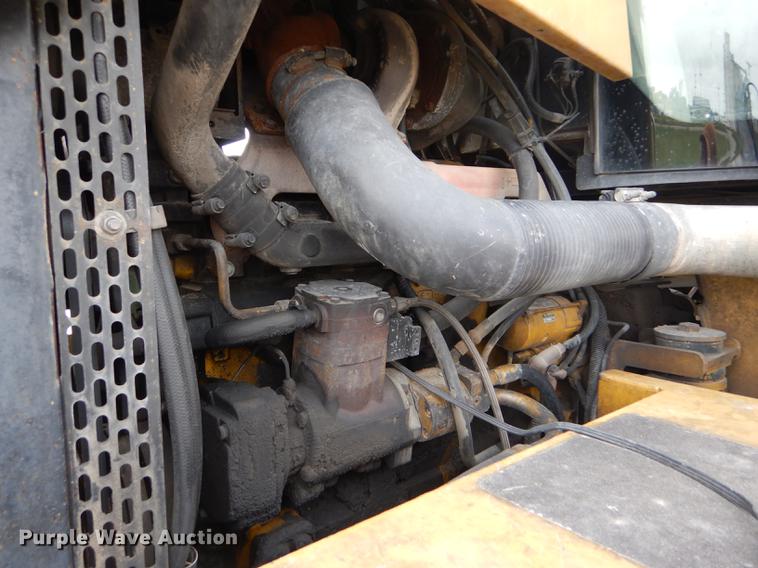 image for item DE1281 2001 Ag-Chem TerraGator 8104 applicator