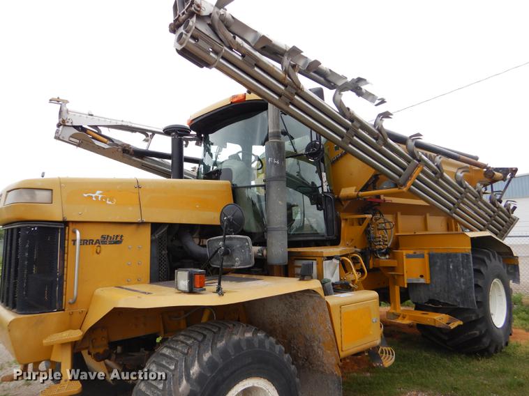 image for item DE1281 2001 Ag-Chem TerraGator 8104 applicator