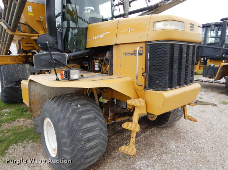 image for item DE1281 2001 Ag-Chem TerraGator 8104 applicator