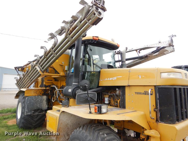 image for item DE1281 2001 Ag-Chem TerraGator 8104 applicator