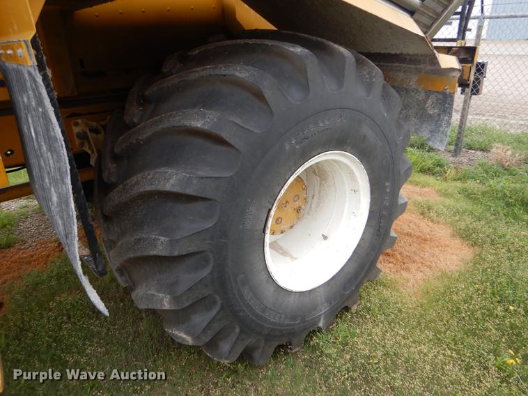 image for item DE1281 2001 Ag-Chem TerraGator 8104 applicator