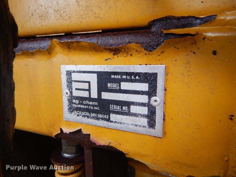 image for item DE1281 2001 Ag-Chem TerraGator 8104 applicator