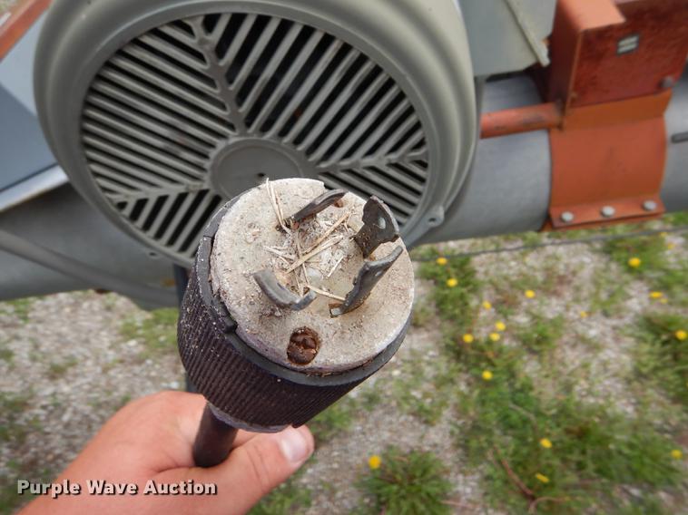 image for item DE1283 Hutchinson auger