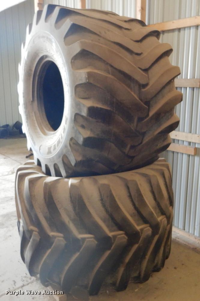 image for item DE1288 (3) 66x43.00-25 tires