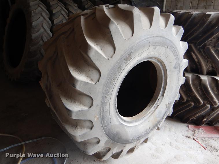 image for item DE1288 (3) 66x43.00-25 tires