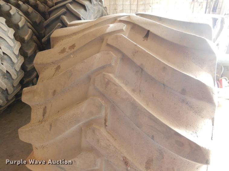 image for item DE1288 (3) 66x43.00-25 tires