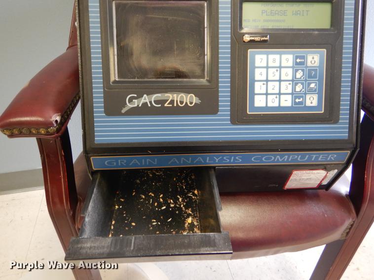 image for item DE1290 Dickey-John GAC2100 grain analysis computer