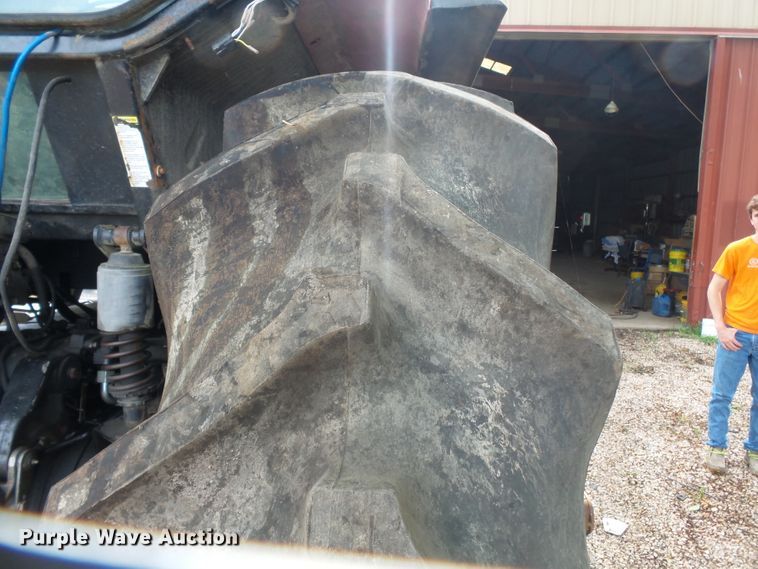 image for item DE7825 Case MXM155 MFWD tractor