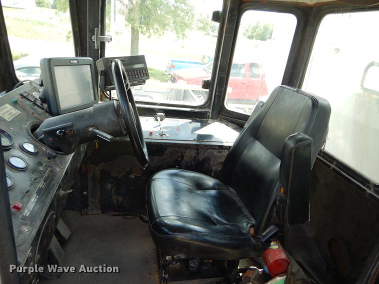 image for item DE8451 Tyler Titan 4300 applicator