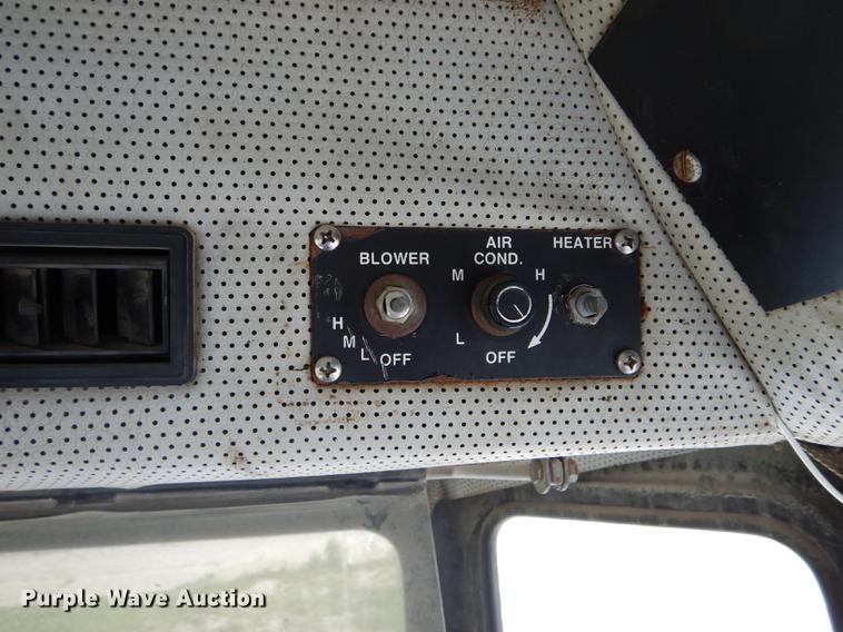 image for item DE8451 Tyler Titan 4300 applicator