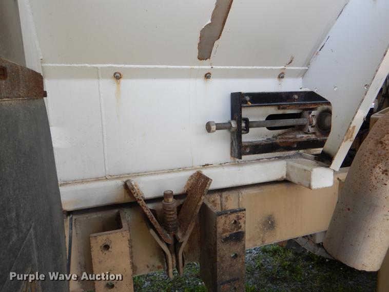 image for item DE8451 Tyler Titan 4300 applicator