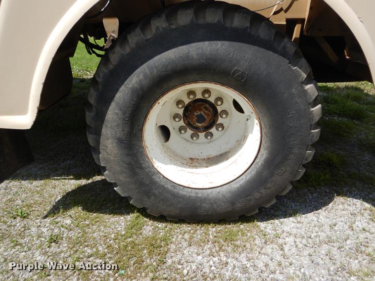 image for item DE8451 Tyler Titan 4300 applicator