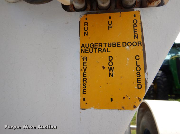 image for item DE8453 Parker 1500R weigh wagon