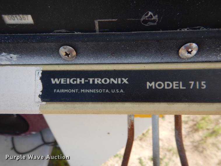 image for item DE8453 Parker 1500R weigh wagon