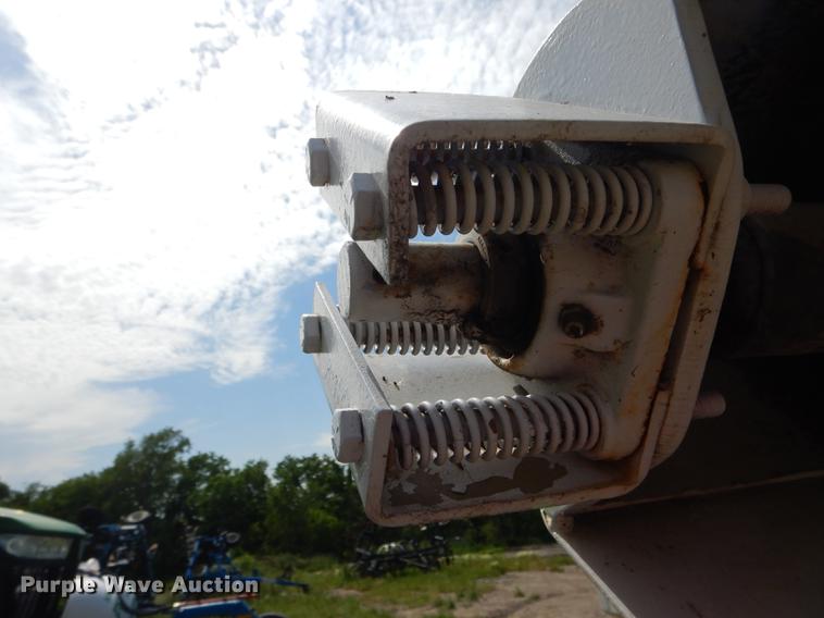 image for item DE8453 Parker 1500R weigh wagon