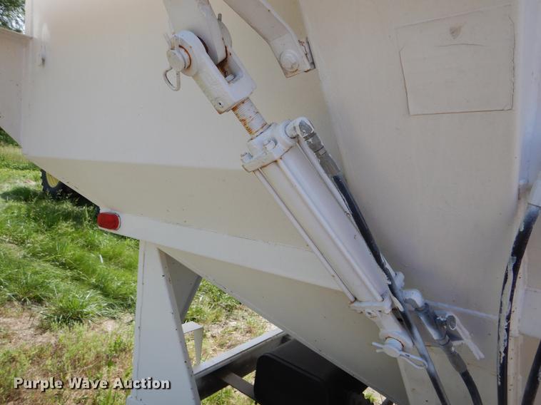 image for item DE8453 Parker 1500R weigh wagon