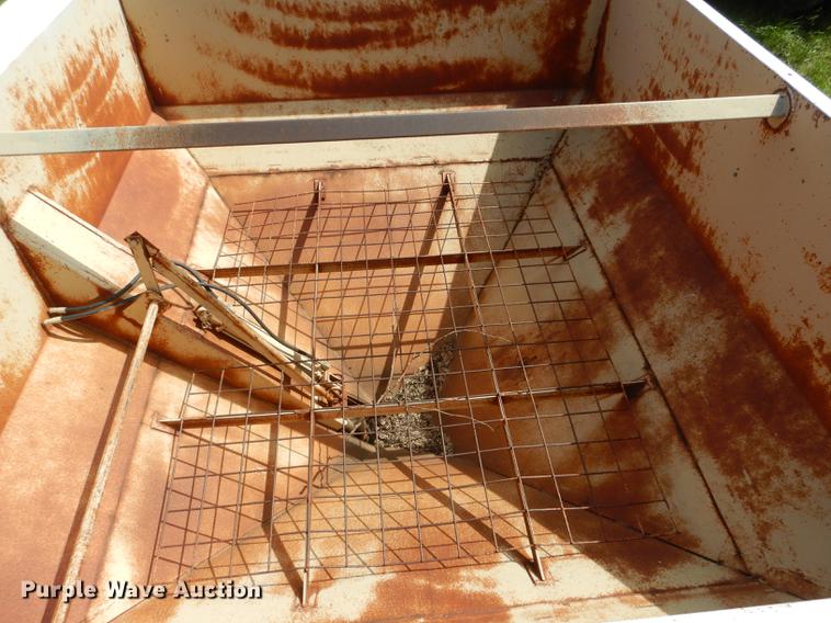 image for item DE8453 Parker 1500R weigh wagon