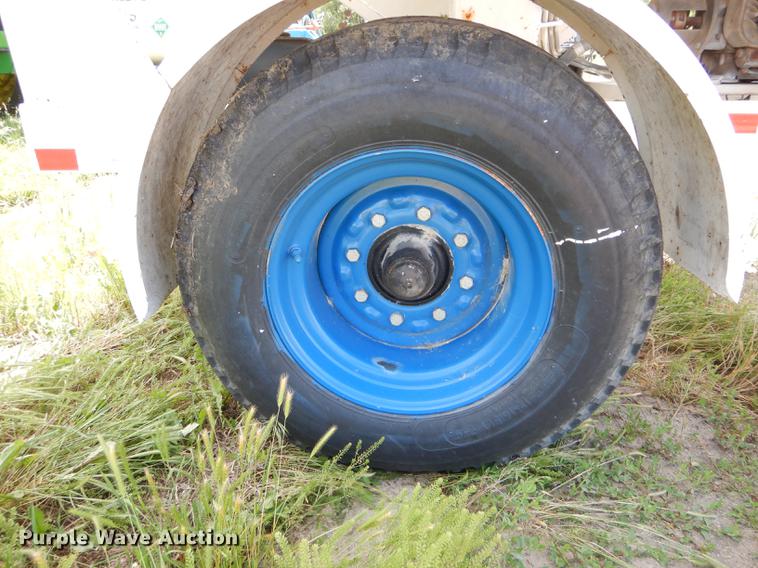 image for item DE8453 Parker 1500R weigh wagon