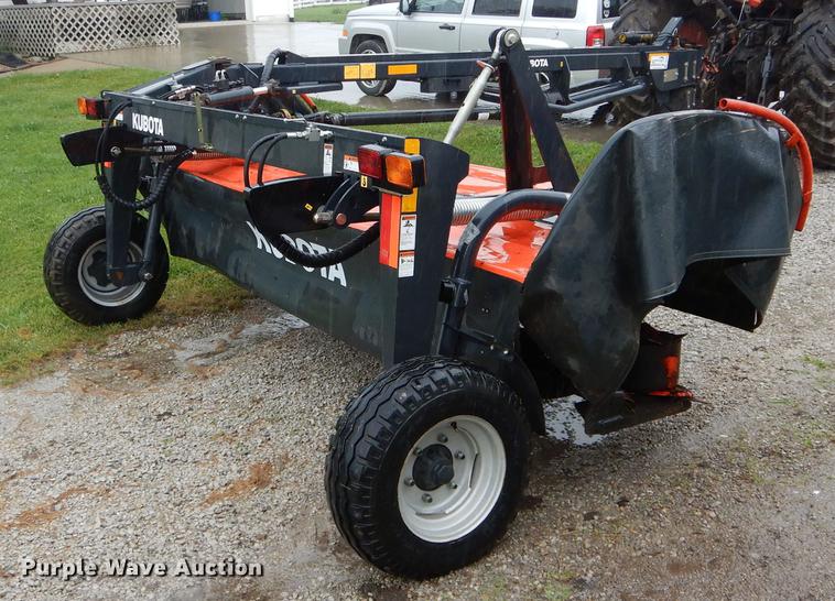 image for item DE8480 2015 Kubota DM5040 disc mower