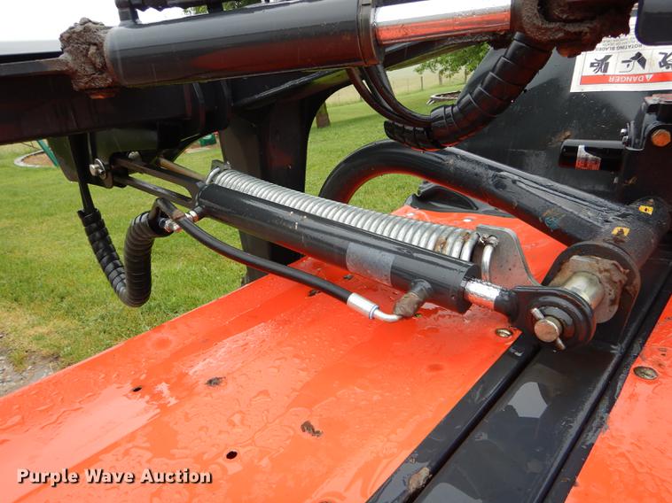 image for item DE8480 2015 Kubota DM5040 disc mower