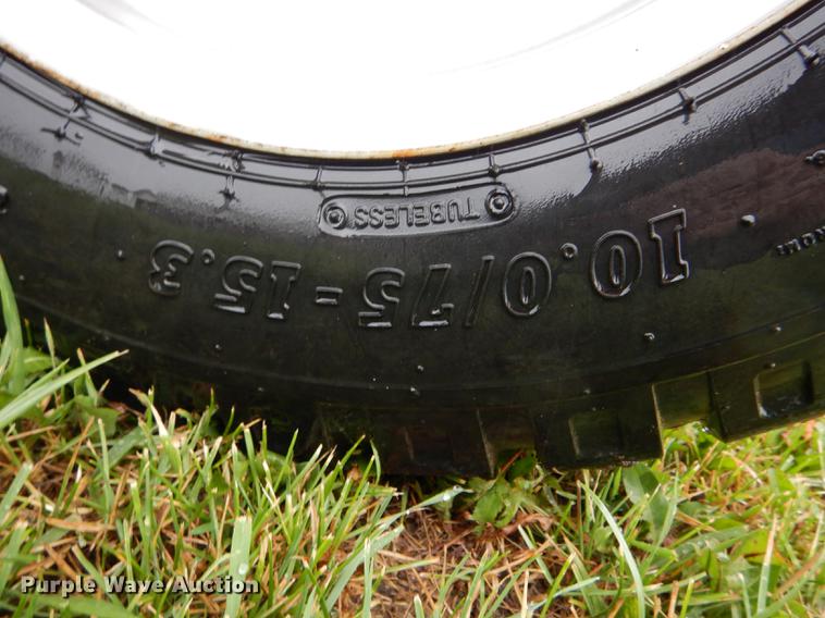 image for item DE8480 2015 Kubota DM5040 disc mower