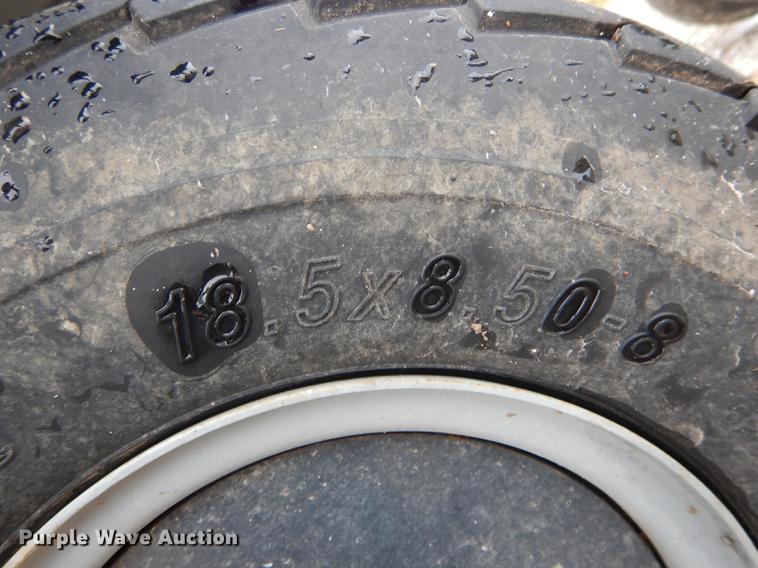 image for item DE8481 2015 Kubota TE6576CD six basket tedder