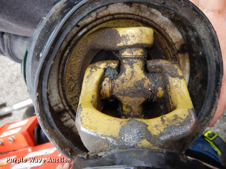 image for item DE8481 2015 Kubota TE6576CD six basket tedder