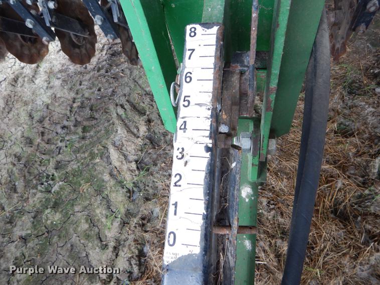 image for item DE8485 2005 Great Plains 1500 no till drill