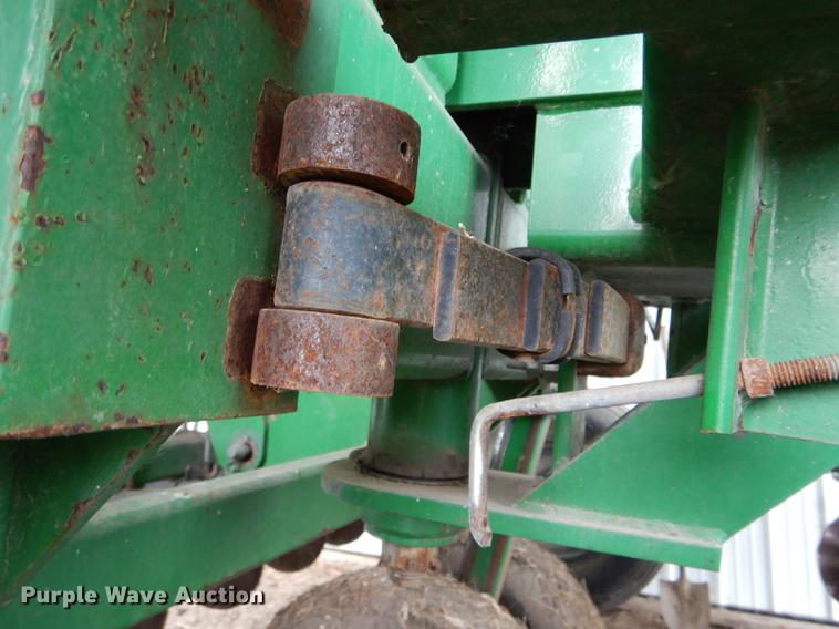 image for item DE8485 2005 Great Plains 1500 no till drill