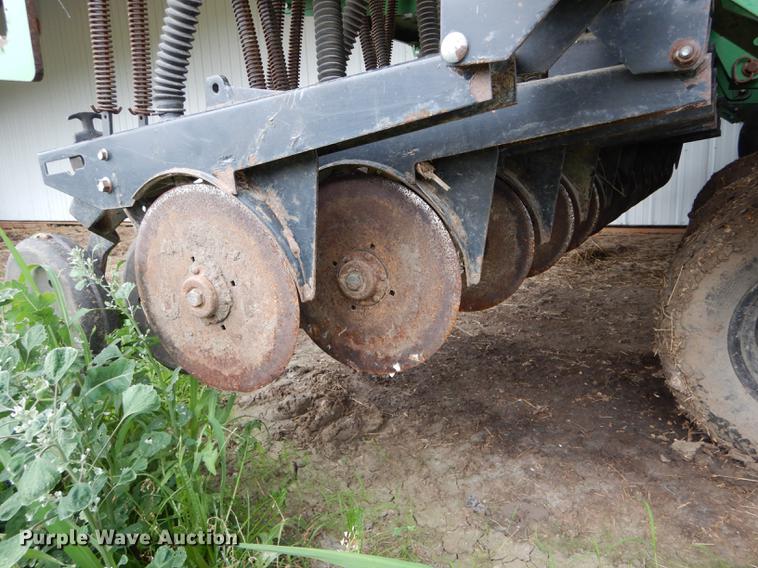 image for item DE8485 2005 Great Plains 1500 no till drill