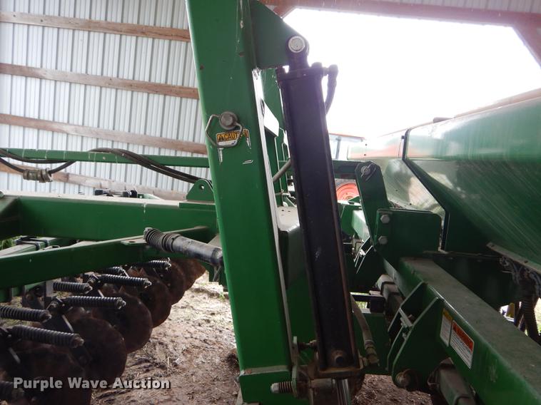 image for item DE8485 2005 Great Plains 1500 no till drill