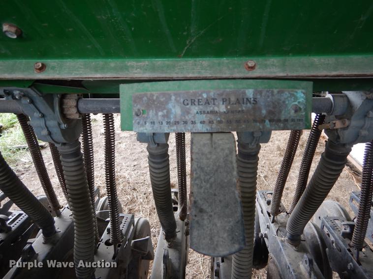 image for item DE8485 2005 Great Plains 1500 no till drill