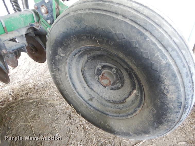 image for item DE8485 2005 Great Plains 1500 no till drill