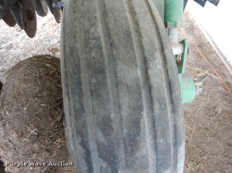 image for item DE8485 2005 Great Plains 1500 no till drill