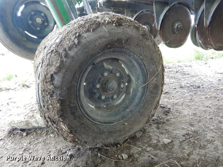 image for item DE8485 2005 Great Plains 1500 no till drill