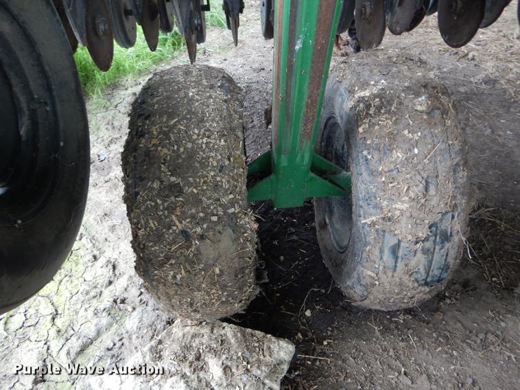 image for item DE8485 2005 Great Plains 1500 no till drill