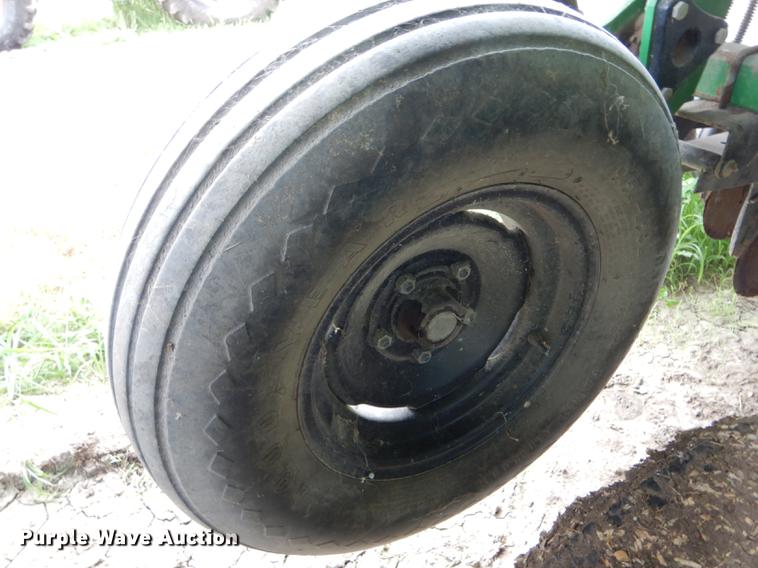 image for item DE8485 2005 Great Plains 1500 no till drill