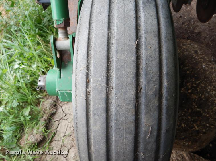 image for item DE8485 2005 Great Plains 1500 no till drill