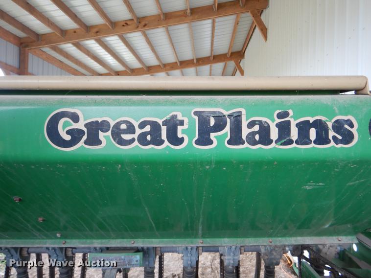 image for item DE8485 2005 Great Plains 1500 no till drill