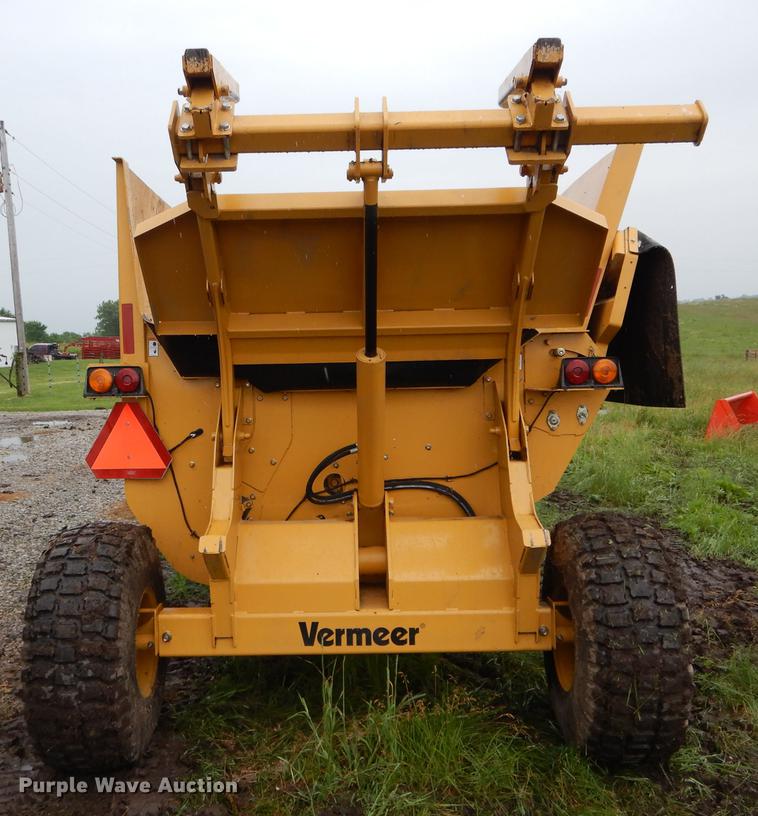 image for item DE8486 Vermeer BPX9000 bale processor