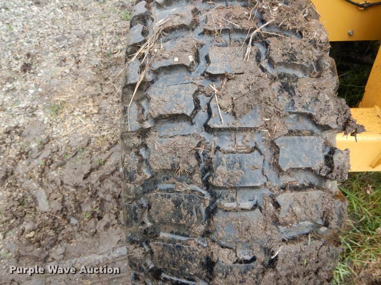 image for item DE8486 Vermeer BPX9000 bale processor