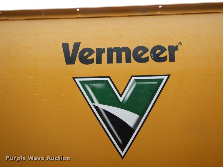 image for item DE8486 Vermeer BPX9000 bale processor