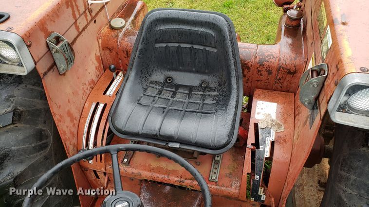 image for item DF3499 International 674 tractor