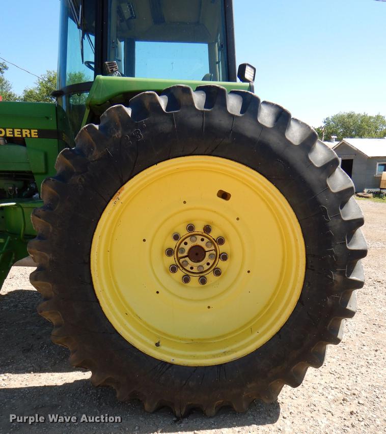 image for item DG1109 1994 John Deere 4960 MFWD tractor
