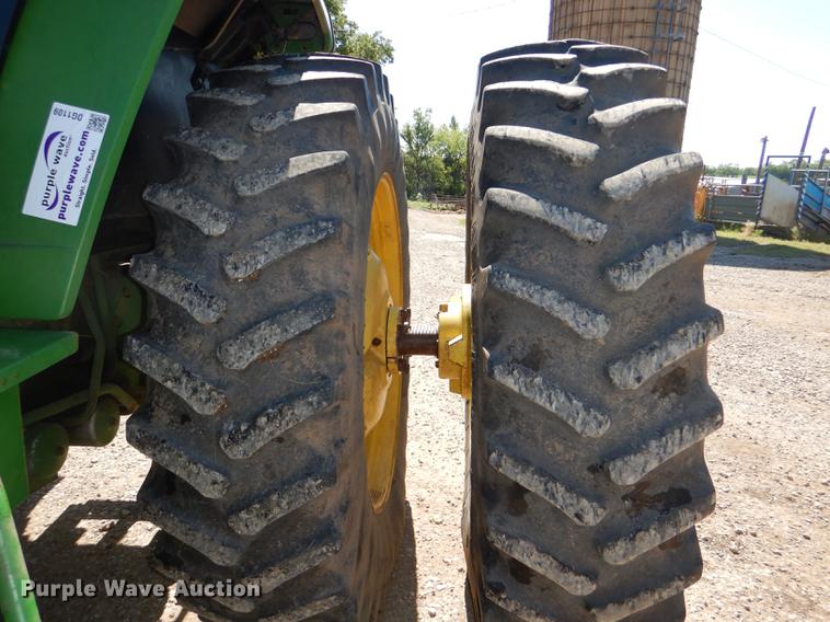 image for item DG1109 1994 John Deere 4960 MFWD tractor