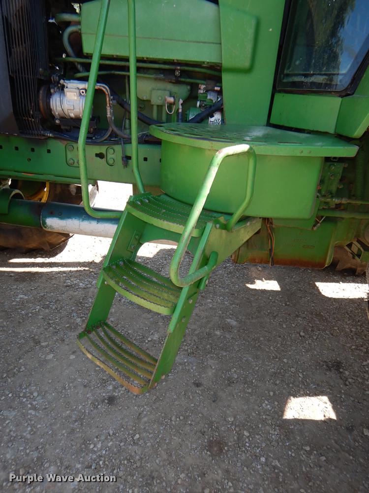 image for item DG1109 1994 John Deere 4960 MFWD tractor