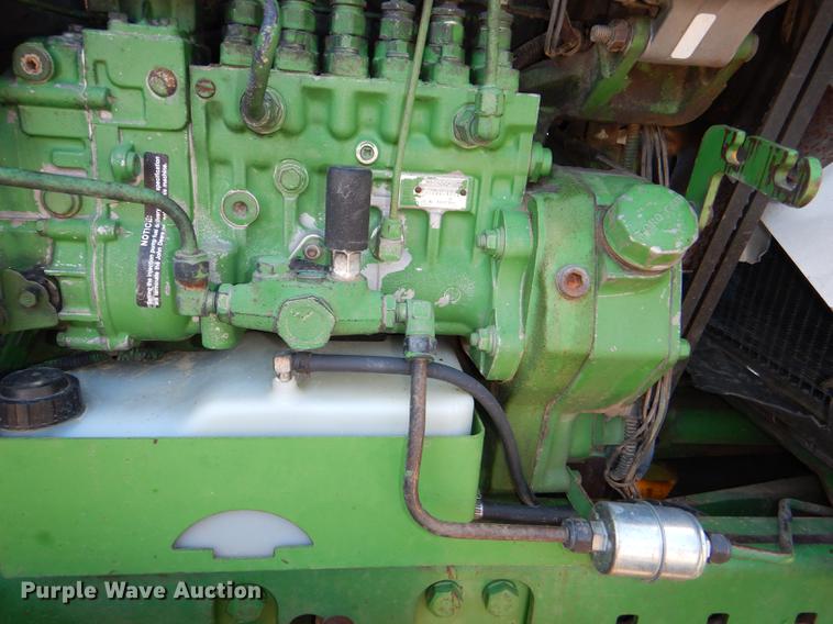 image for item DG1109 1994 John Deere 4960 MFWD tractor